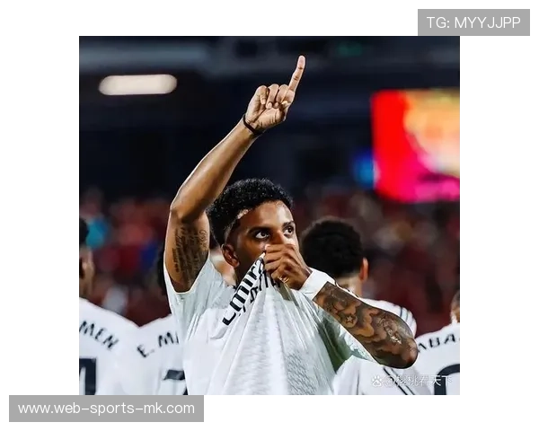 曼城官方确认签下19岁阿根廷边锋帕尼切利